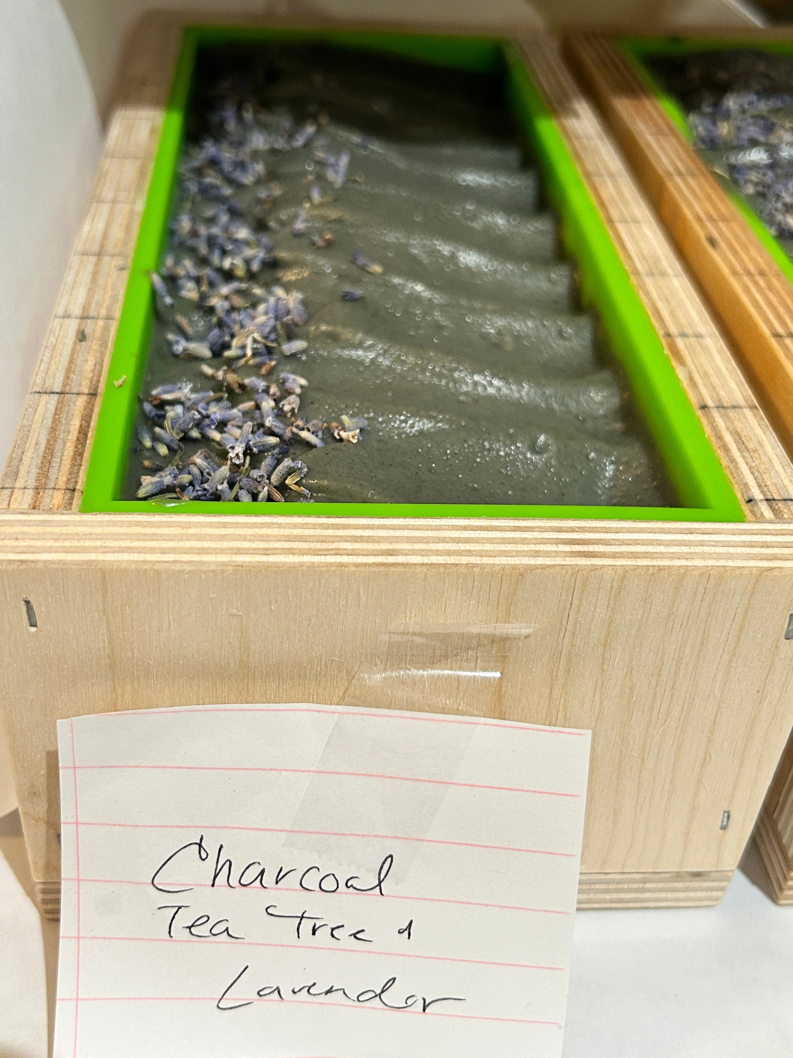 Charcoal Tea Tree & Lavender